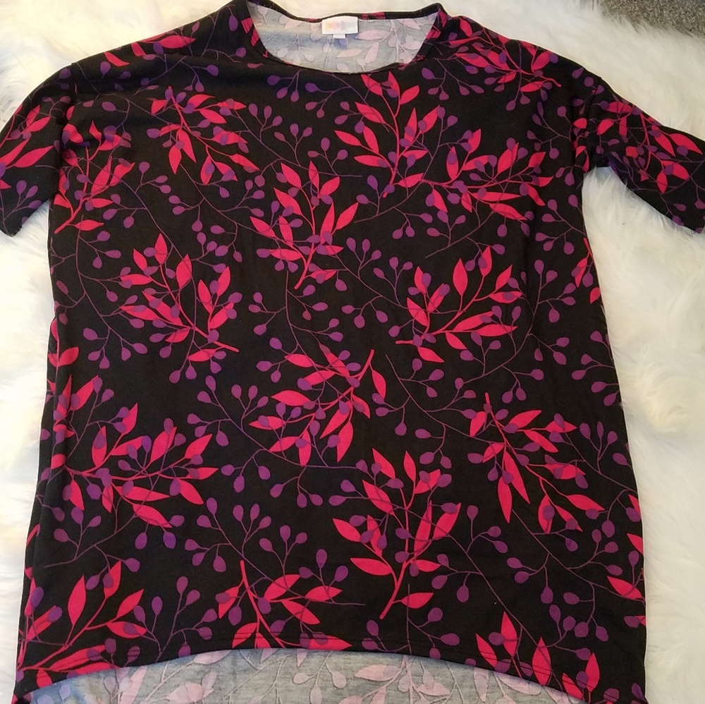 Lularoe Floral Irma Top